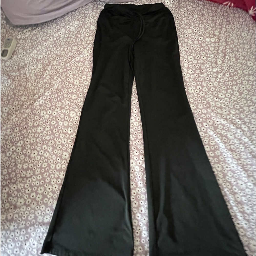 black tie flare leggings